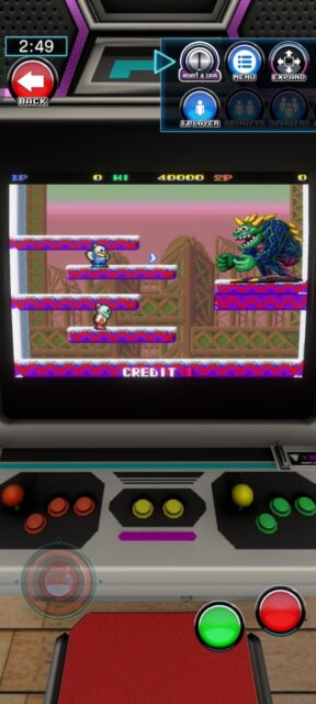 Makhluk retro kecil Fighting Monster di Layar Mesin Arcade